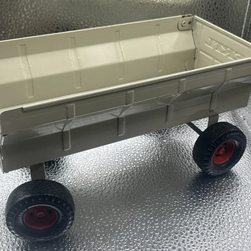 Vintage Ertl Grain Feed Wagon Trailer Farming Toy's Pressed Steel (1054) - Picture 12 of 16